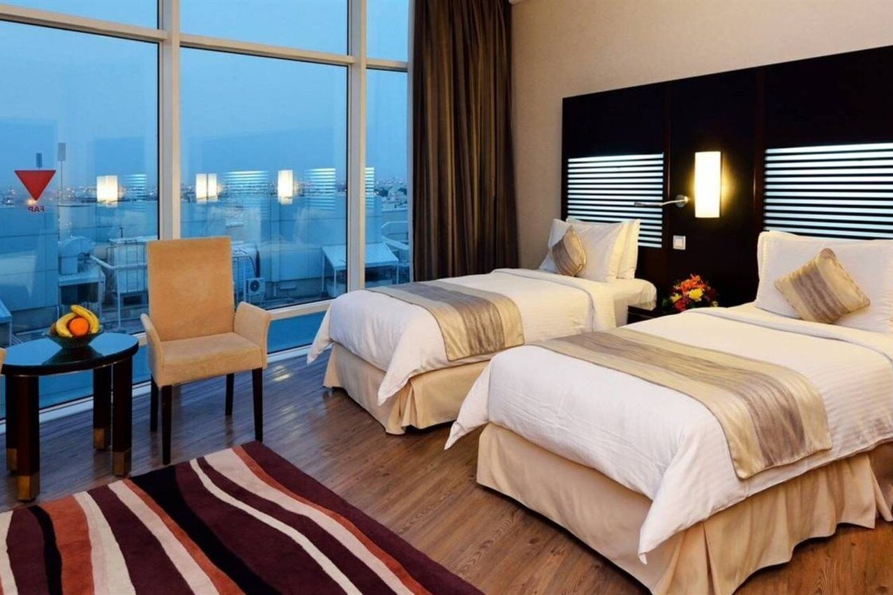 Holiday Villa Hotel & Residence City Centre Doha Exterior photo